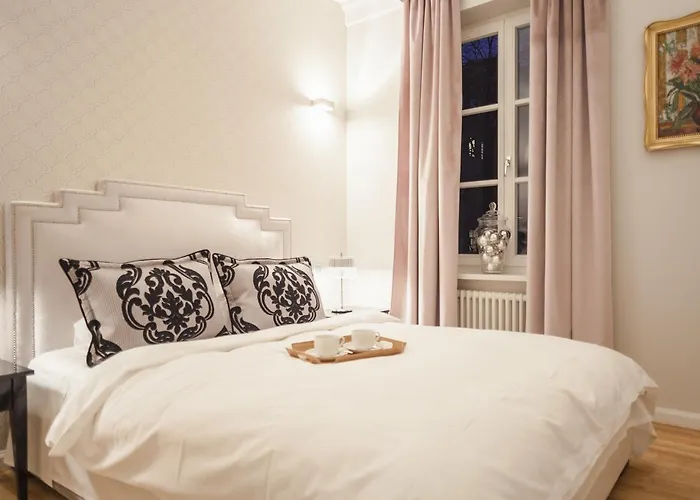 Swietojanska Old Town Deluxe By Bookinghost *