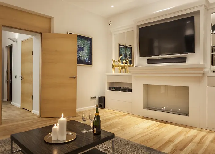 Swietojanska Old Town Deluxe By Bookinghost *